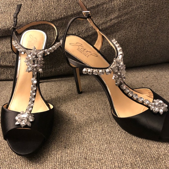 NWOT Jewel Badgley Mischka Leeane T-Strap Heel - Picture 5 of 6
